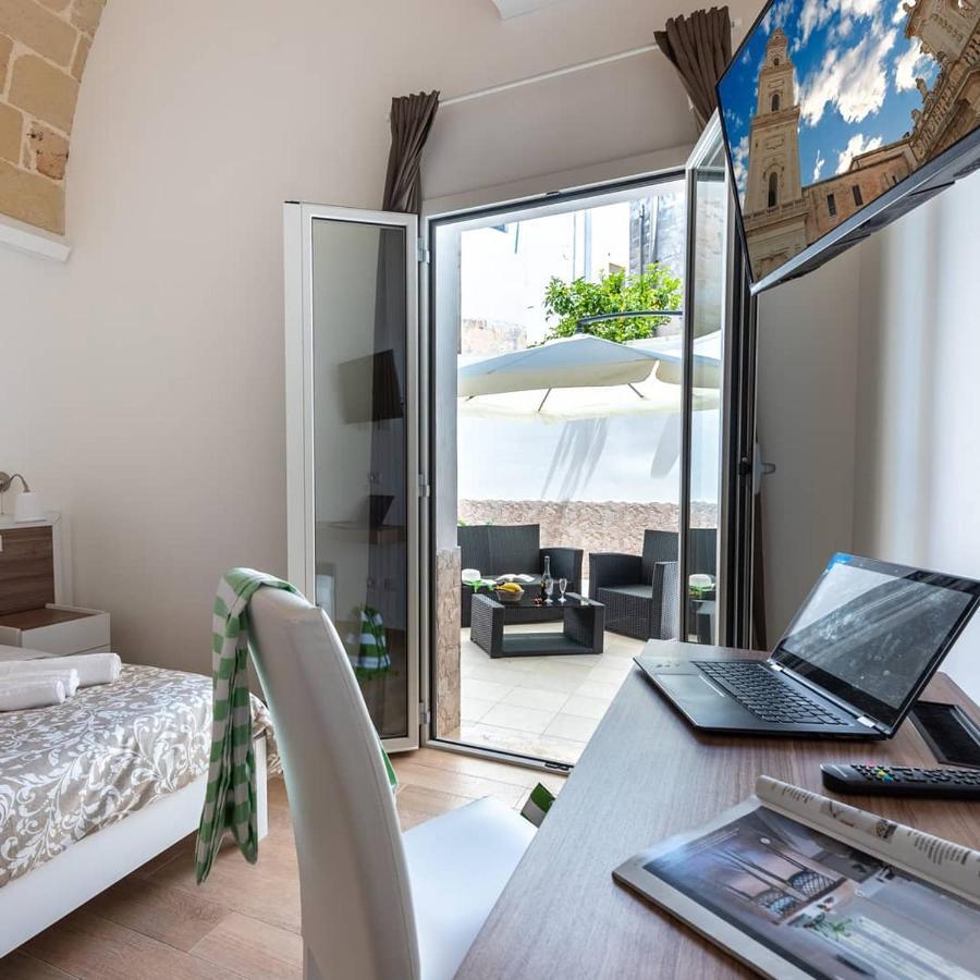 Dimora Le Volte Bed & Breakfast Lecce Exterior foto