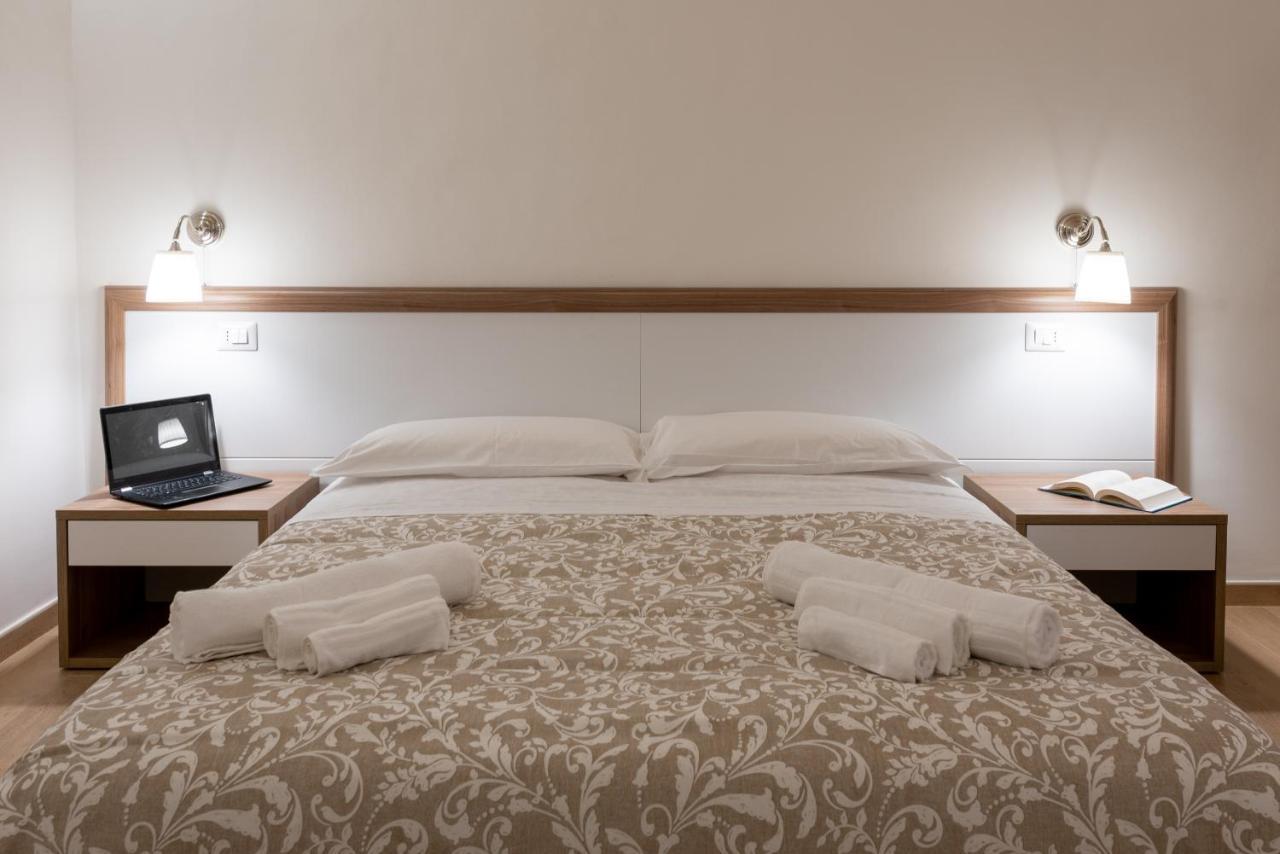 Dimora Le Volte Bed & Breakfast Lecce Exterior foto